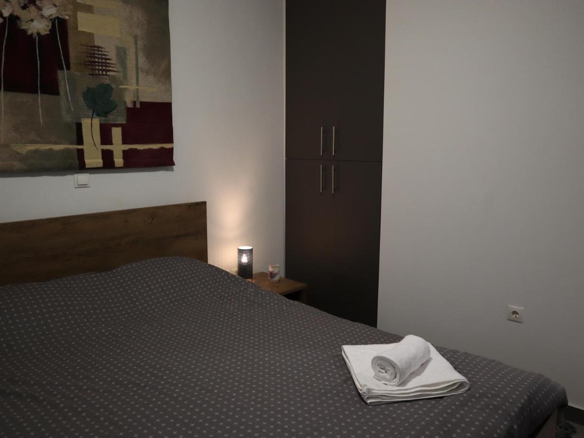 Nefeli Apartment เอเธนส์ ภายนอก รูปภาพ