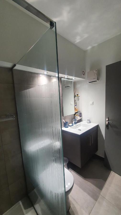 Nefeli Apartment เอเธนส์ ภายนอก รูปภาพ