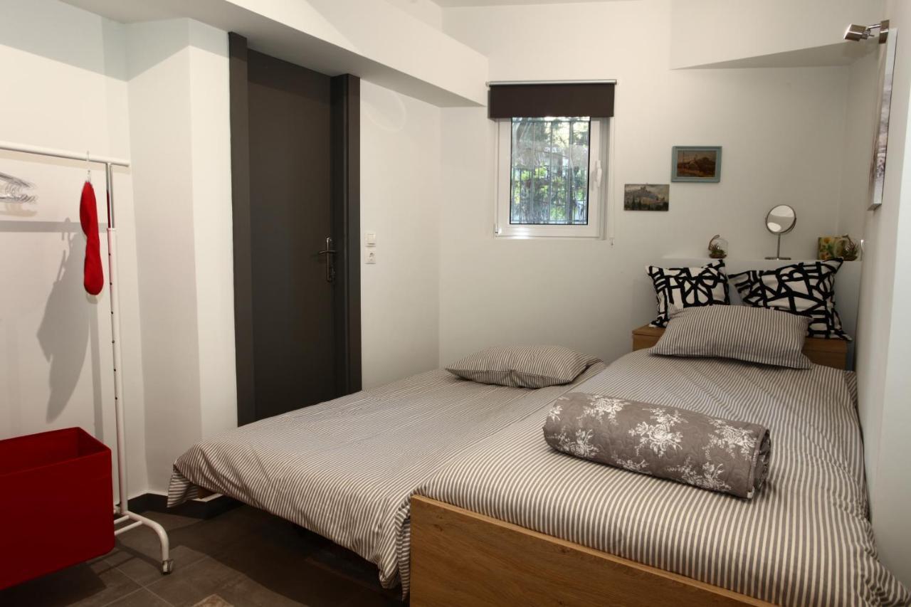 Nefeli Apartment เอเธนส์ ภายนอก รูปภาพ